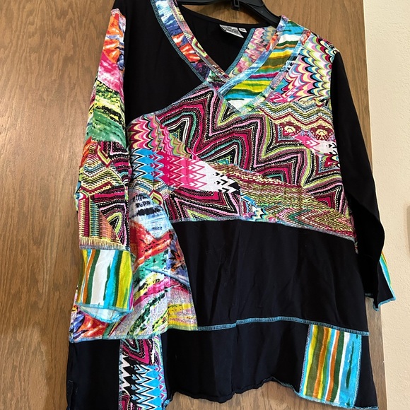 Paisley & Sage Tee plus Sz 2X black v-neck abstract colorful panels - Picture 3 of 5